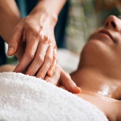 Massage Relaxant Complémentaire à la Méditation